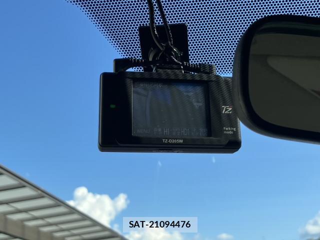 Toyota HIACE VAN 2017-02 8547994-12