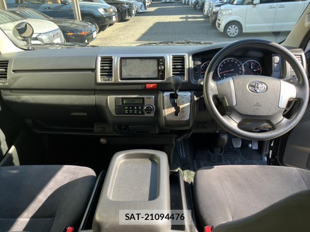 Toyota HIACE VAN 2017-02 8547994-2