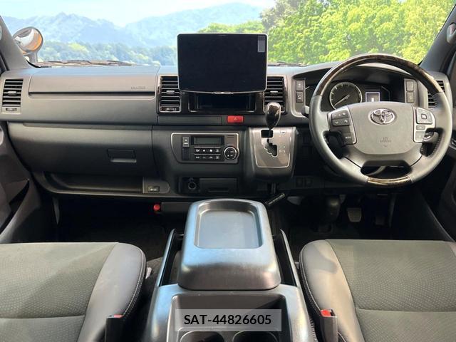 Toyota HIACE VAN 2025-11 8548466-1