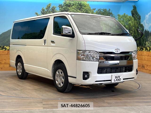 Toyota HIACE VAN 2025-11 8548466-15