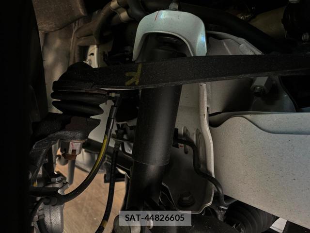 Toyota HIACE VAN 2025-11 8548466-19