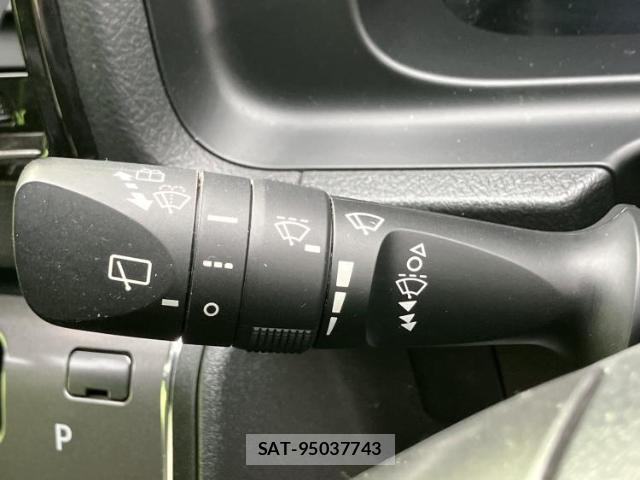 Toyota HIACE VAN 2022-08 8548977-17