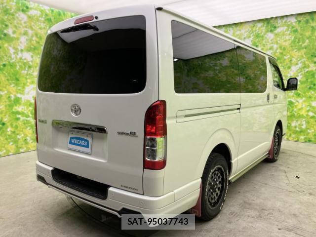 Toyota HIACE VAN 2022-08 8548977-2