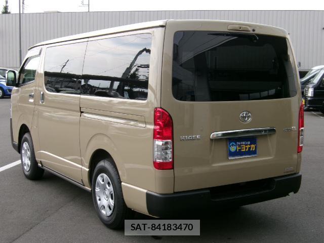 Toyota HIACE VAN 2026-05 8549355-5