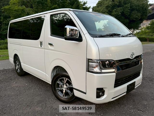 Toyota HIACE VAN 2026-04 8549885-2