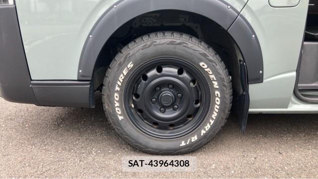 Toyota HIACE VAN 2024-05 8550353-8