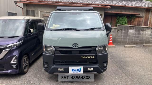 Toyota HIACE VAN 2024-05 8550353-9