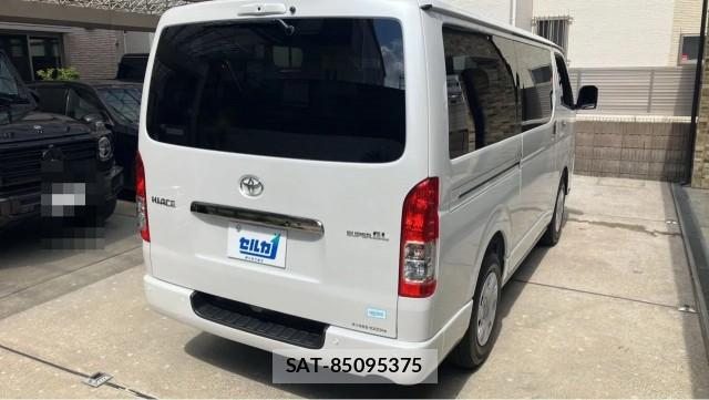 Toyota HIACE VAN 2026-06 8550382-12
