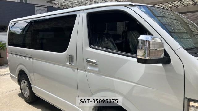 Toyota HIACE VAN 2026-06 8550382-3