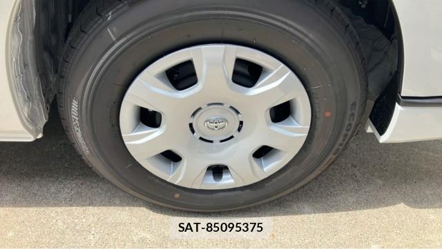 Toyota HIACE VAN 2026-06 8550382-8