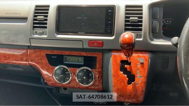 Toyota HIACE VAN 2013-07 8550386-14