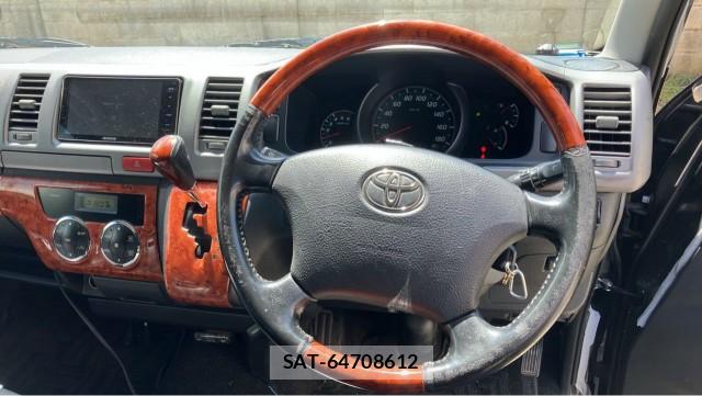 Toyota HIACE VAN 2013-07 8550386-16