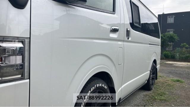 Toyota HIACE VAN 2023-01 8550389-10