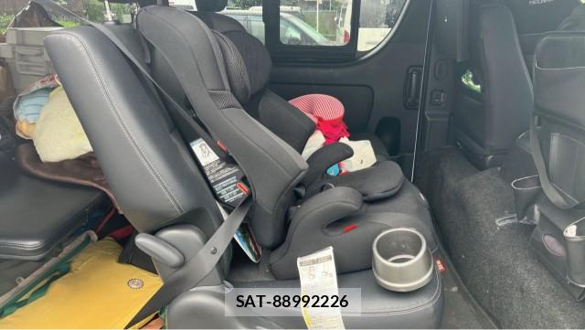 Toyota HIACE VAN 2023-01 8550389-6