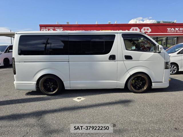 Toyota HIACE VAN 2020-04 8550520-8