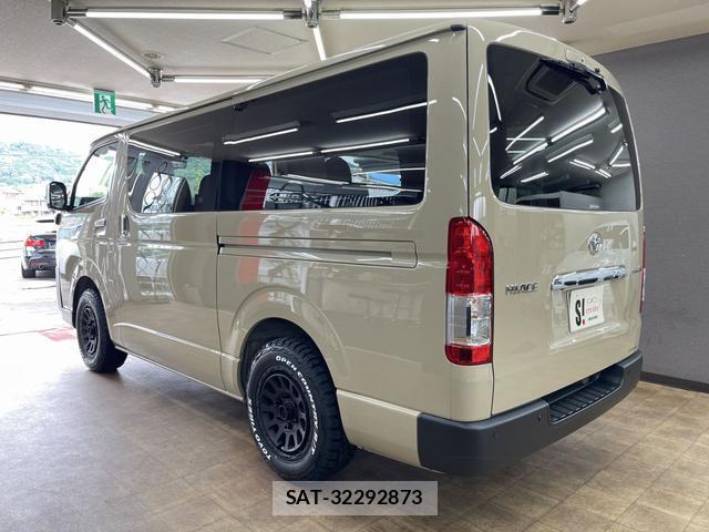 Toyota HIACE VAN 2026-01 8550545-1