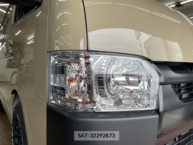 Toyota HIACE VAN 2026-01 8550545-12