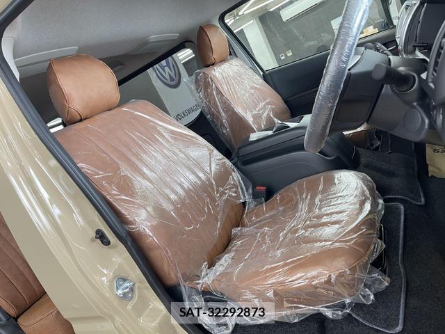 Toyota HIACE VAN 2026-01 8550545-5
