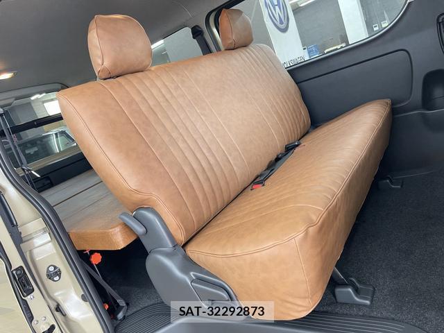 Toyota HIACE VAN 2026-01 8550545-6