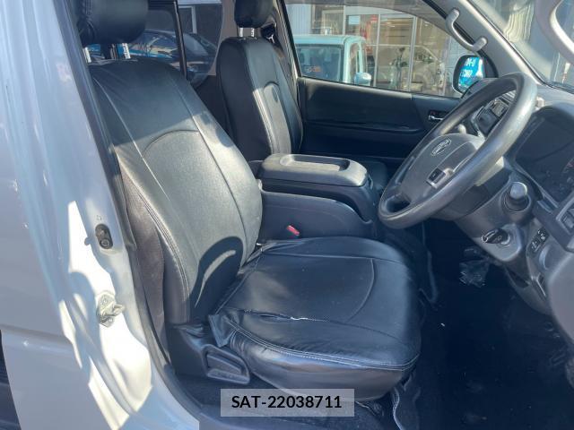 Toyota HIACE VAN 2018-08 8550723-7