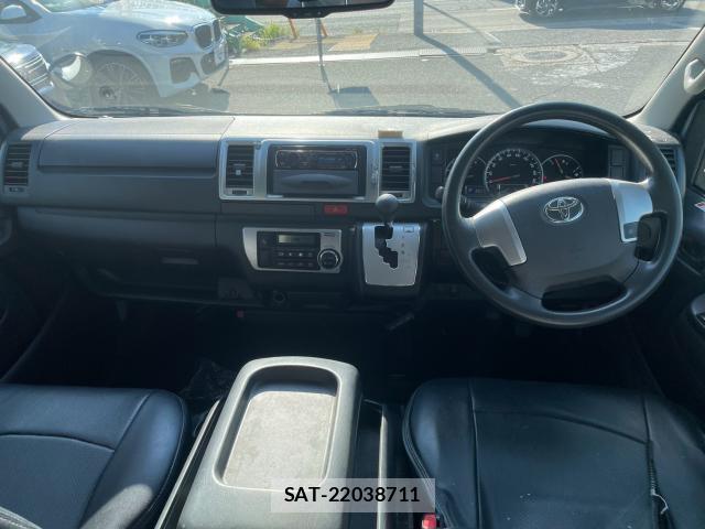 Toyota HIACE VAN 2018-08 8550723-8