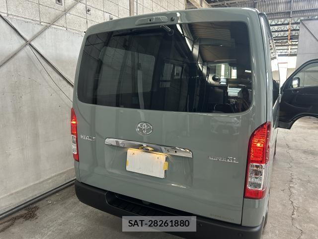 Toyota HIACE VAN 2026-07 8550950-1