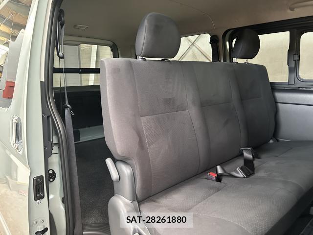 Toyota HIACE VAN 2026-07 8550950-12
