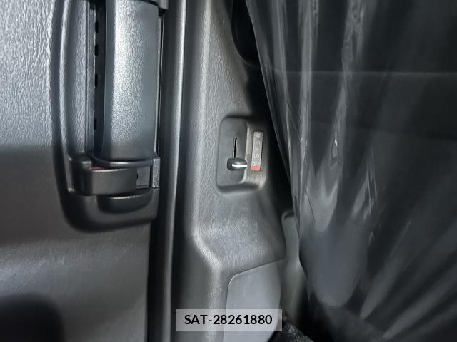 Toyota HIACE VAN 2026-07 8550950-8