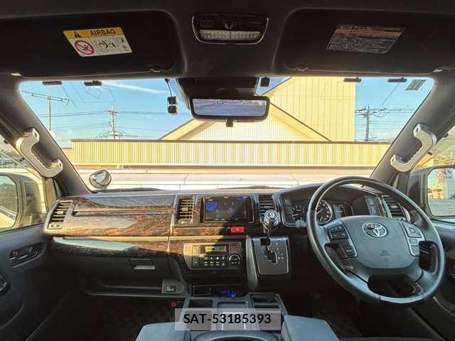 Toyota HIACE VAN 2023-01 8551187-4