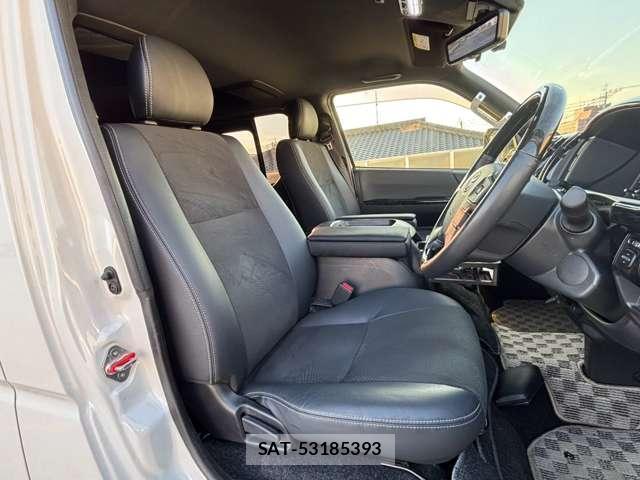 Toyota HIACE VAN 2023-01 8551187-5