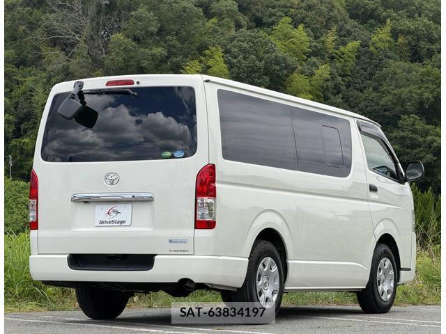 Toyota HIACE VAN 2016-07 8551433-1