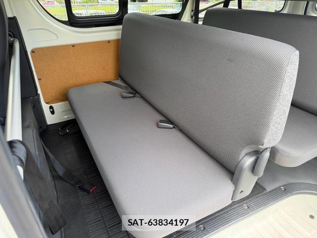 Toyota HIACE VAN 2016-07 8551433-10