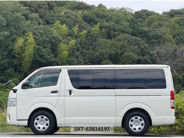 Toyota HIACE VAN 2016-07 8551433-13