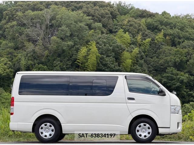 Toyota HIACE VAN 2016-07 8551433-16