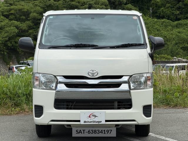 Toyota HIACE VAN 2016-07 8551433-19