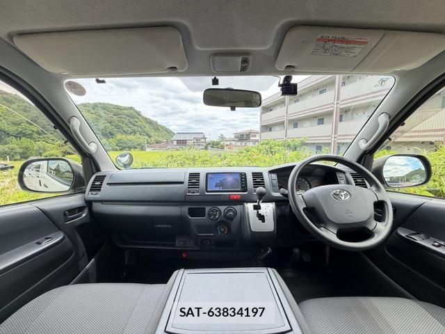 Toyota HIACE VAN 2016-07 8551433-2