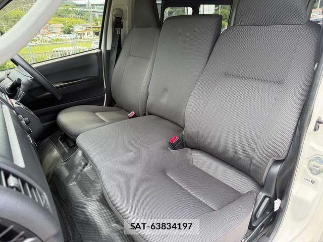 Toyota HIACE VAN 2016-07 8551433-9