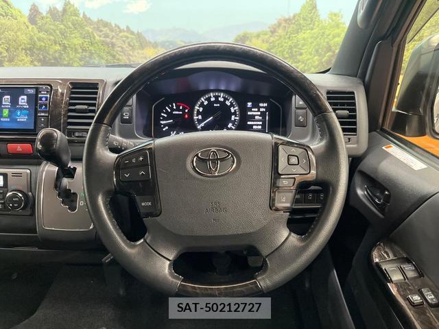 Toyota HIACE VAN 2024-06 8551438-10