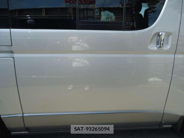 Toyota HIACE VAN 2007-11 8552045-12