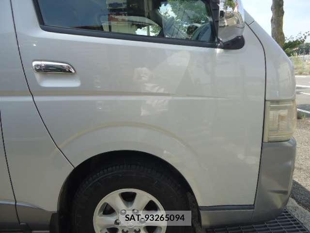 Toyota HIACE VAN 2007-11 8552045-13