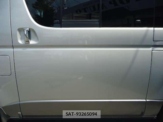 Toyota HIACE VAN 2007-11 8552045-15