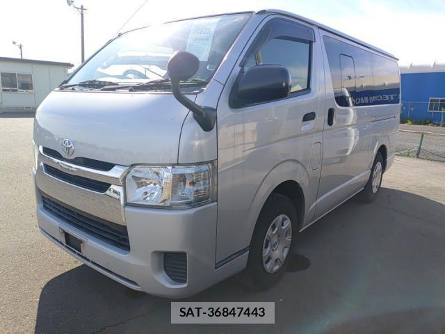 Toyota HIACE VAN 2017-08 8552208-0