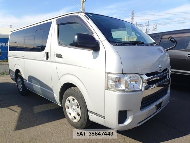 Toyota HIACE VAN 2017-08 8552208-1