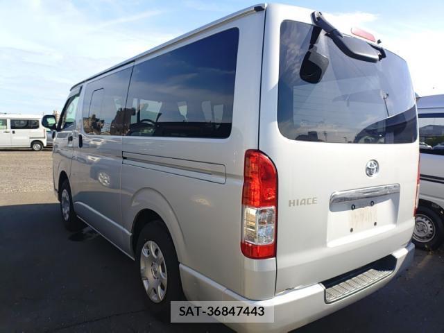Toyota HIACE VAN 2017-08 8552208-4