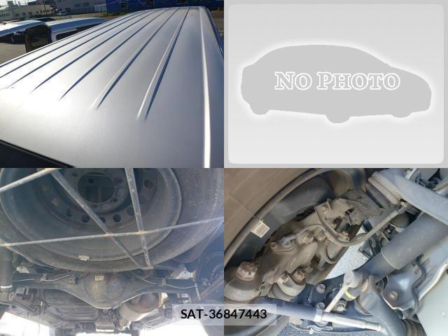 Toyota HIACE VAN 2017-08 8552208-6
