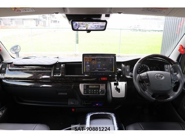 Toyota HIACE WAGON 2023-10 8545934-2