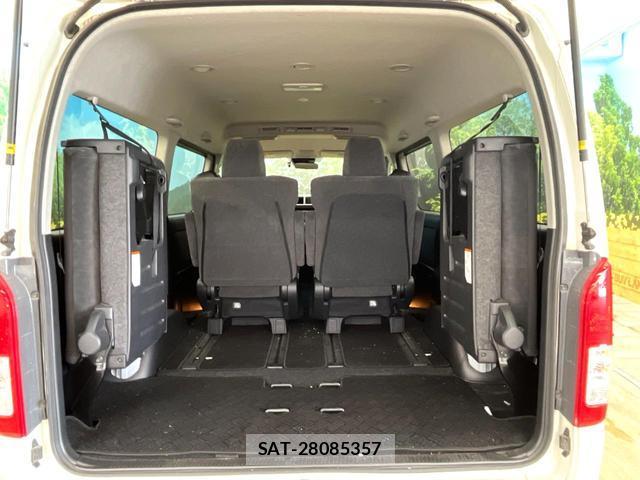 Toyota HIACE WAGON 2023-03 8548427-10