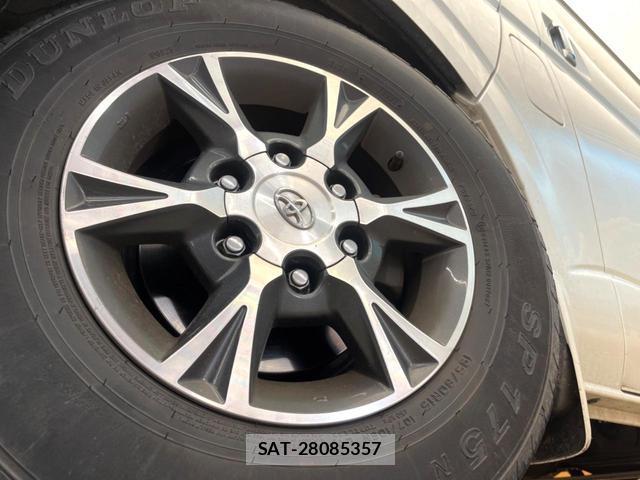 Toyota HIACE WAGON 2023-03 8548427-13