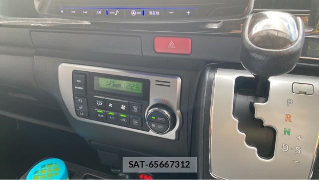 Toyota HIACE WAGON 2019-02 8550221-14
