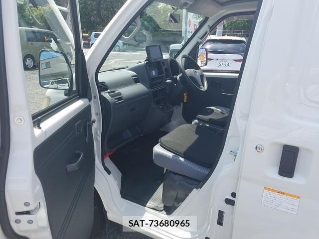 Daihatsu HIJET CARGO 2016-04 8550488-11